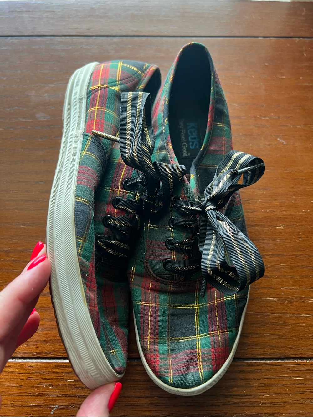 Vintage 90s KEDS Red Green CHRISTMAS PLAID Women’s Shoes Ribbon Ties Women Sz 5